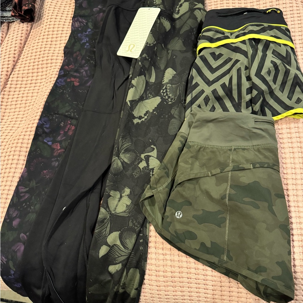 lululemon athletica Black and Green - lot of 3 Leggings an 2 shorts